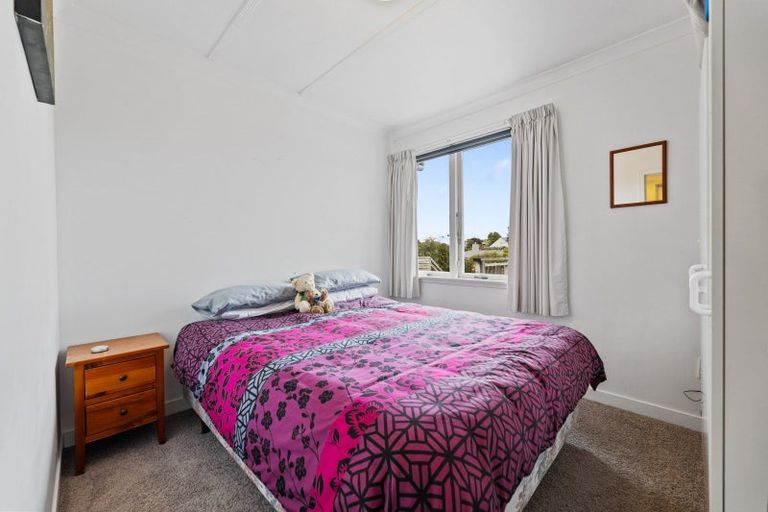 Photo of property in 35 Kotare Street, Hilltop, Taupo, 3330