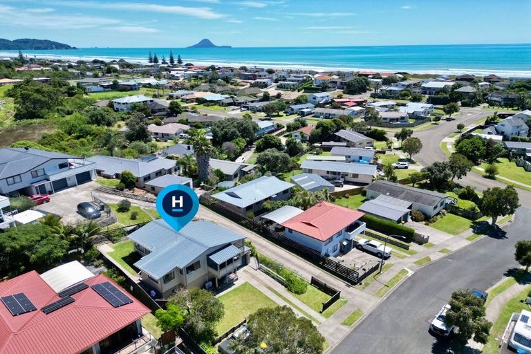 Photo of property in 10 Claydon Place, Ohope, 3121
