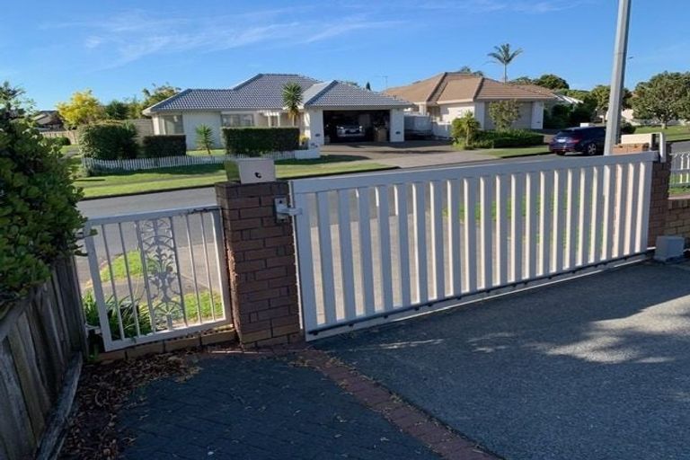 Photo of property in 150 Millhouse Drive, Northpark, Auckland, 2013