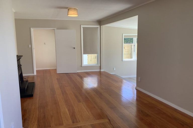 Photo of property in 20 Robertson Street, Elderslea, Upper Hutt, 5018