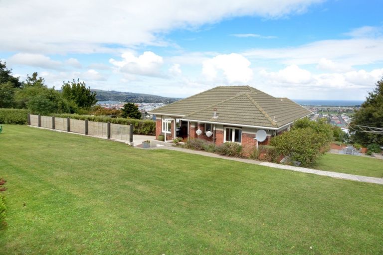 Photo of property in 61 Forfar Street, Clyde Hill, Dunedin, 9011