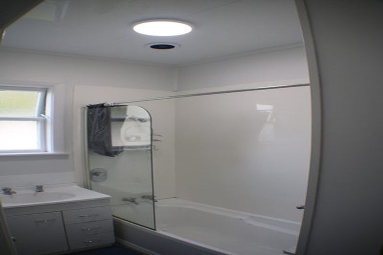 Photo of property in 9 Athlone Crescent, Boulcott, Lower Hutt, 5011