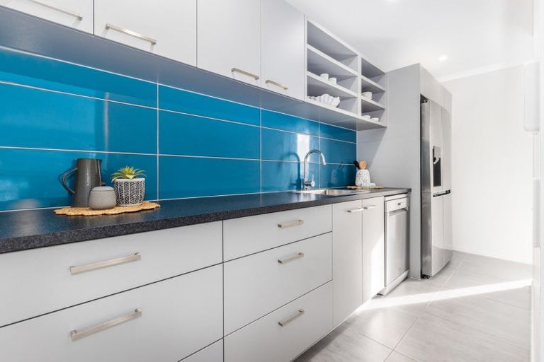 Photo of property in 7 Weatherdeck Close, Whitby, Porirua, 5024