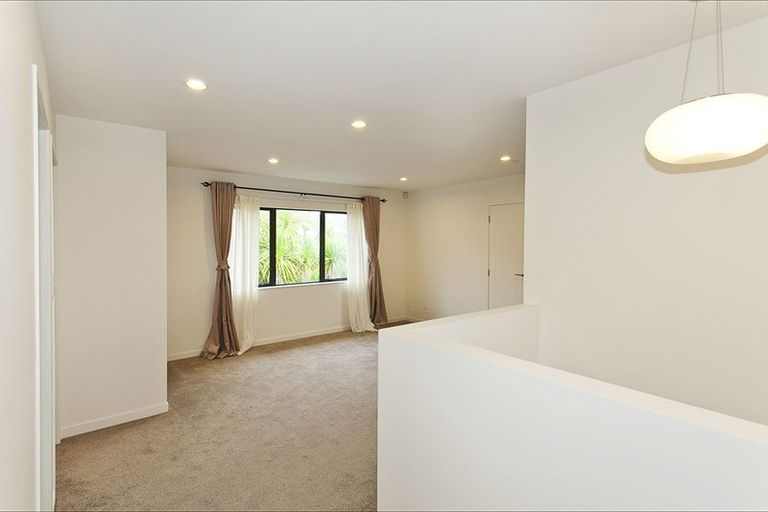 Photo of property in 17a Tainui Street, Torbay, Auckland, 0630