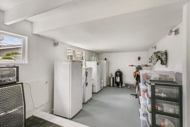 Photo of property in 6 Tagor Street, Glen Eden, Auckland, 0602