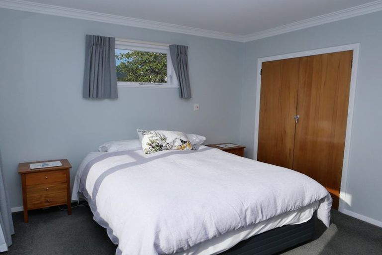Photo of property in 50 Raumati Road, Raumati Beach, Paraparaumu, 5032