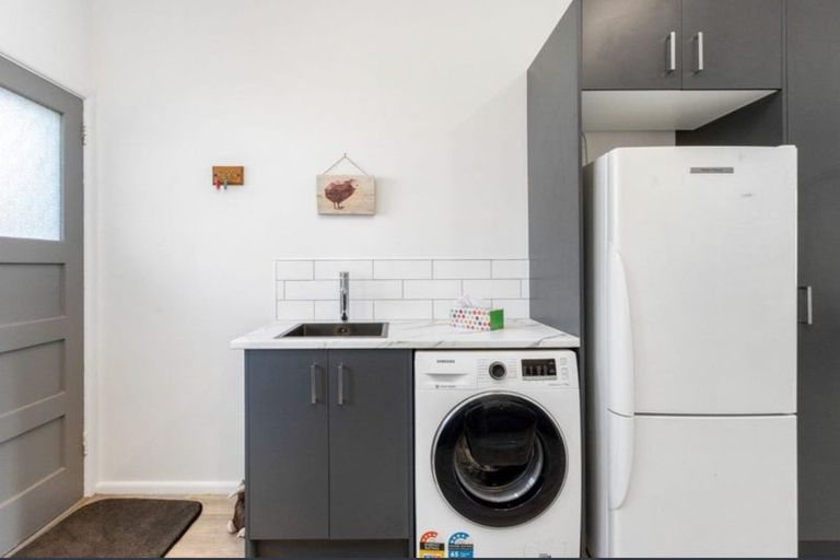 Photo of property in 2/503 Avenue Road East, Hastings, 4122