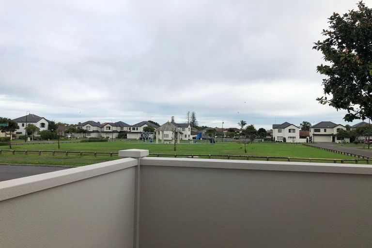 Photo of property in 3 Rialto Court, East Tamaki Heights, Auckland, 2016