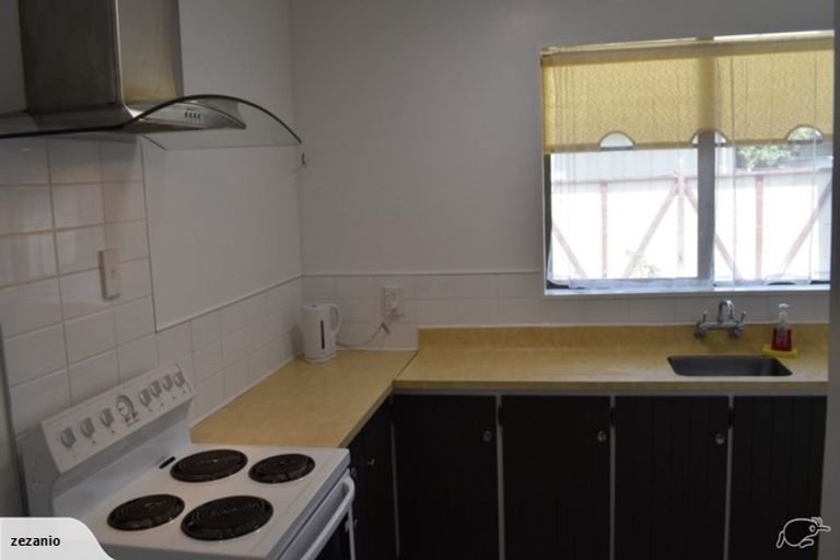 Photo of property in 47a Whites Line West, Woburn, Lower Hutt, 5010