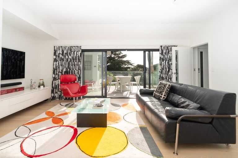 Photo of property in 14 Garden Road, Raumati Beach, Paraparaumu, 5032