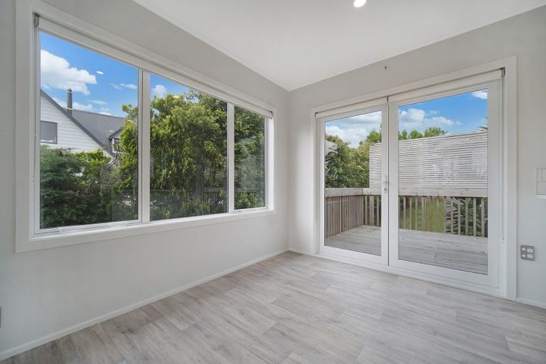 Photo of property in 30 Malvina Place, Bucklands Beach, Auckland, 2014
