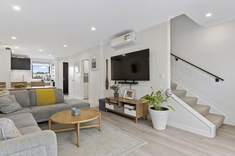 Photo of property in 49 Koura Drive, Red Beach, 0932