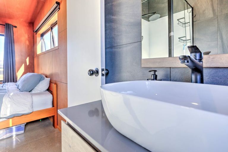 Photo of property in 11 Lost Burn Road, Lake Hawea, Wanaka, 9382