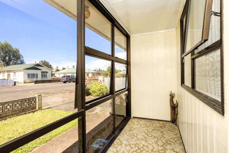 Photo of property in 17 Trafalgar Street, Dannevirke, 4930