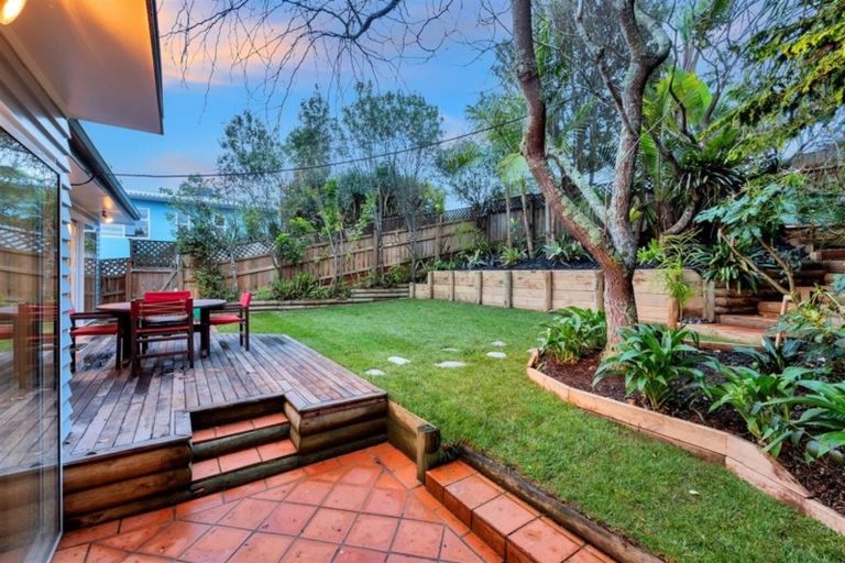 Photo of property in 1/20 Sunrise Avenue, Mairangi Bay, Auckland, 0630