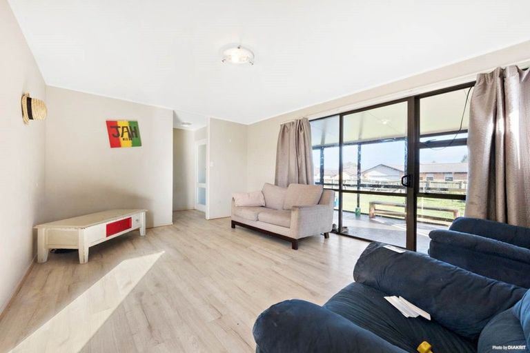 Photo of property in 7 Poinsettia Place, Henderson, Auckland, 0610