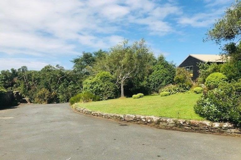 Photo of property in 8 Seaton Road, Portobello, Dunedin, 9014