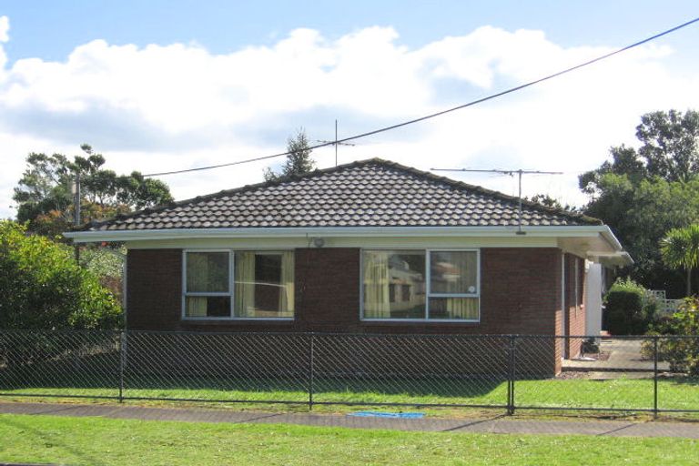 Photo of property in 3/29 Pine Road, Orewa, 0931