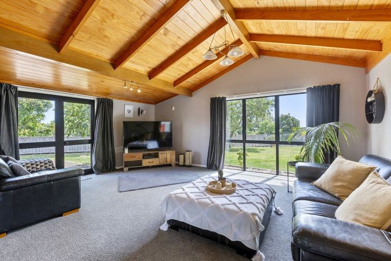 Photo of property in 68 Brois Street, Frankleigh Park, New Plymouth, 4310