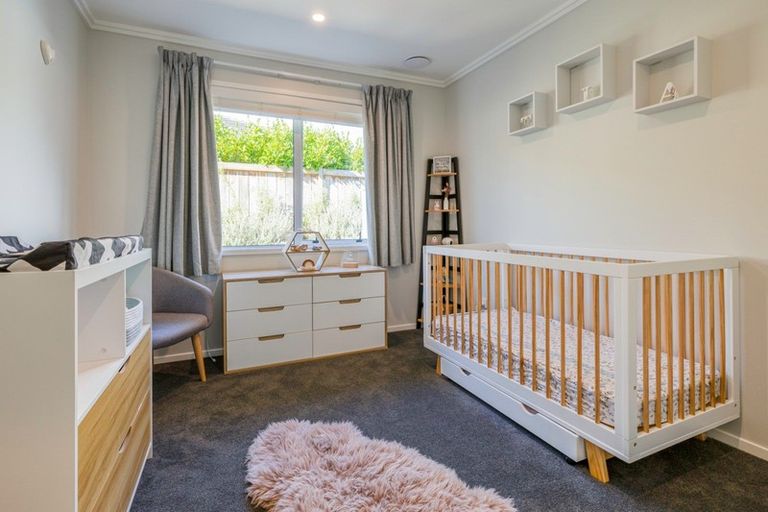 Photo of property in 10 Grenache Way, Kumeu, 0810