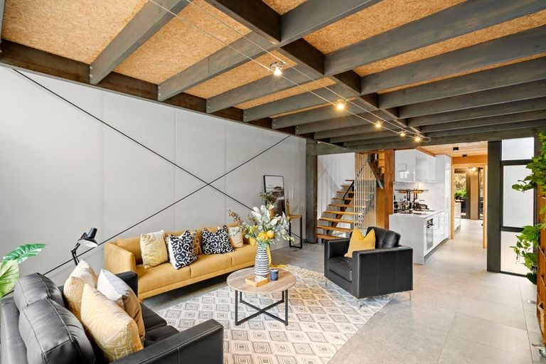 Photo of property in 69 Wellington Road, Paekakariki, 5034