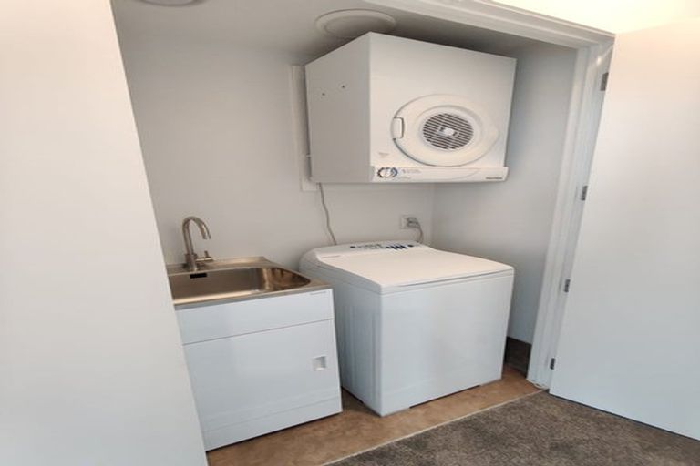 Photo of property in 6/11 Carlos Drive, Flat Bush, Auckland, 2016