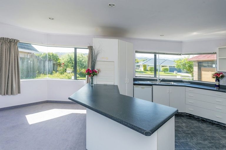 Photo of property in 22 Easton Way, Levin, 5510