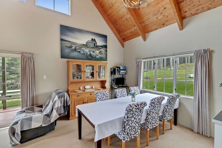 Photo of property in 708 Wilson Road, South Head, Helensville, 0874