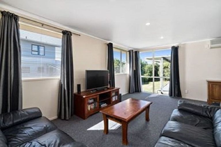 Photo of property in 63 Richmond Avenue, Richmond Heights, Taupo, 3330