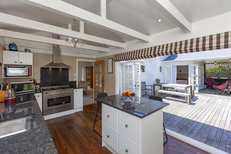 Photo of property in 131 Rosetta Road, Raumati South, Paraparaumu, 5032