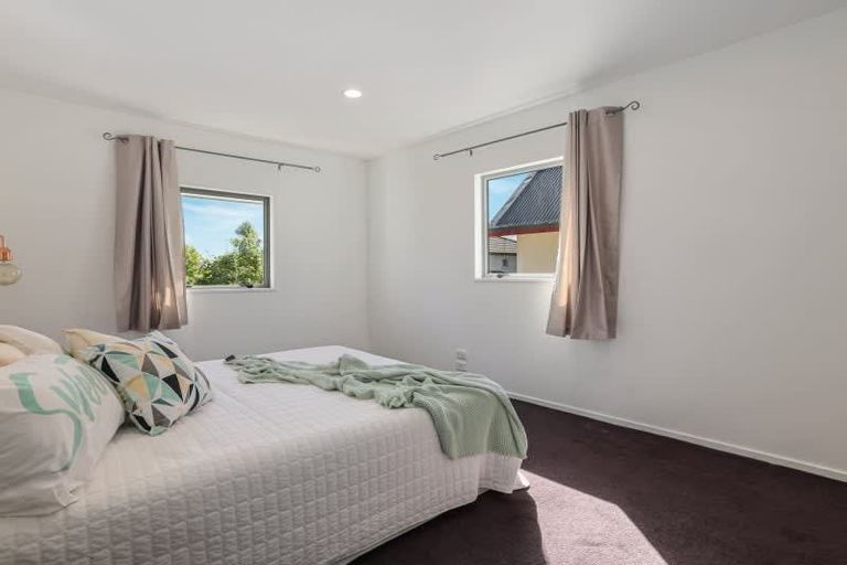 Photo of property in 1 Olympic Lane, Edgeware, Christchurch, 8013