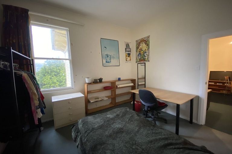 Photo of property in 16 Austin Street, Mount Victoria, Wellington, 6011