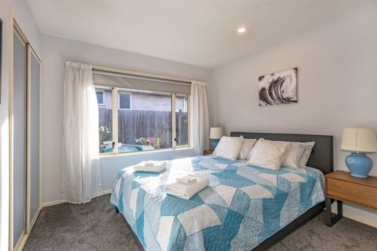 Photo of property in 395 Yaldhurst Road, Russley, Christchurch, 8042