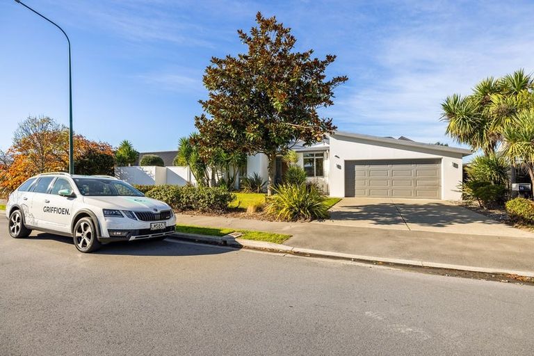 Photo of property in 66 Lamorna Road, Parklands, Christchurch, 8083