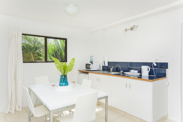 Photo of property in 57 Moana Road, Okitu, Gisborne, 4010