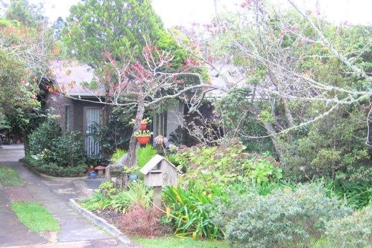 Photo of property in 21 Tane Road, Laingholm, Auckland, 0604