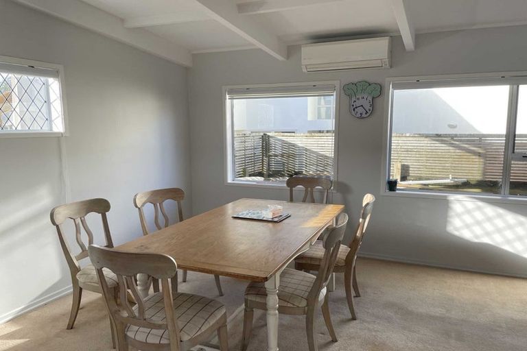 Photo of property in 2/49 Castor Road, Castor Bay, Auckland, 0620