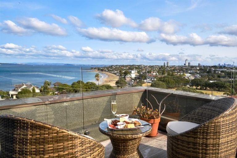 Photo of property in 22a Beach Road, Castor Bay, Auckland, 0620