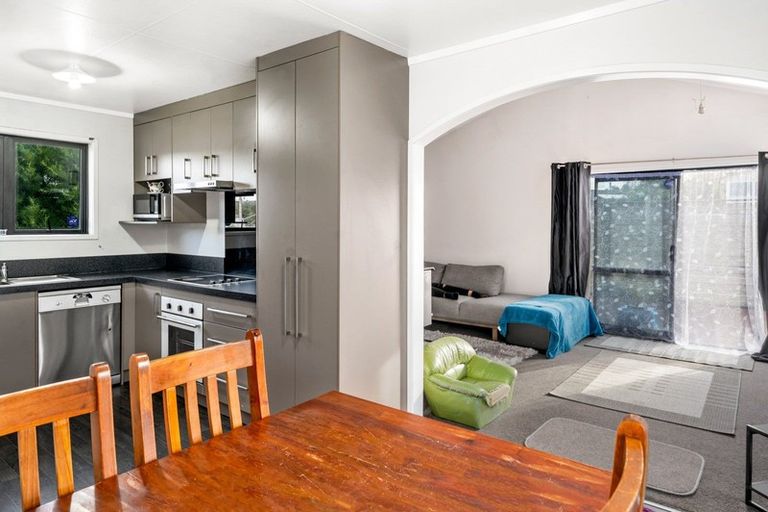 Photo of property in 16 Alison Street, Mangakakahi, Rotorua, 3015