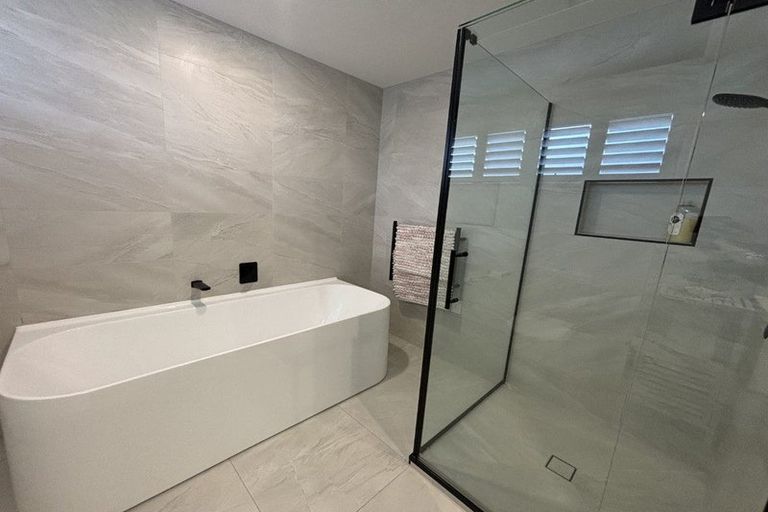 Photo of property in 16 Mutetai Road, Clarks Beach, 2122