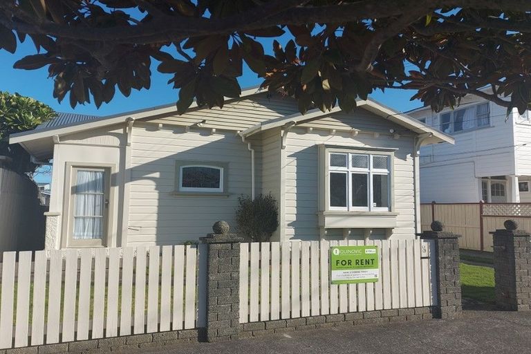 Photo of property in 8 Roxburgh Grove, Petone, Lower Hutt, 5012