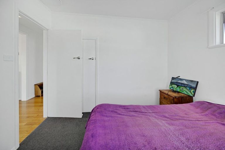 Photo of property in 43 Celia Street, Stratford, 4332
