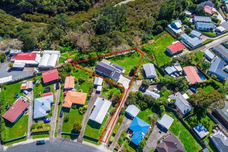 Photo of property in 35 Nile Road, Kelston, Auckland, 0602