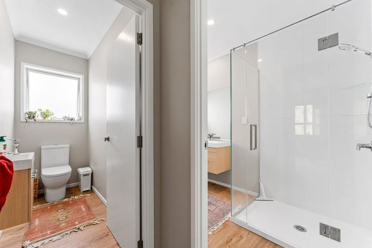 Photo of property in 33 Sanremo Lane, Stanmore Bay, Whangaparaoa, 0932