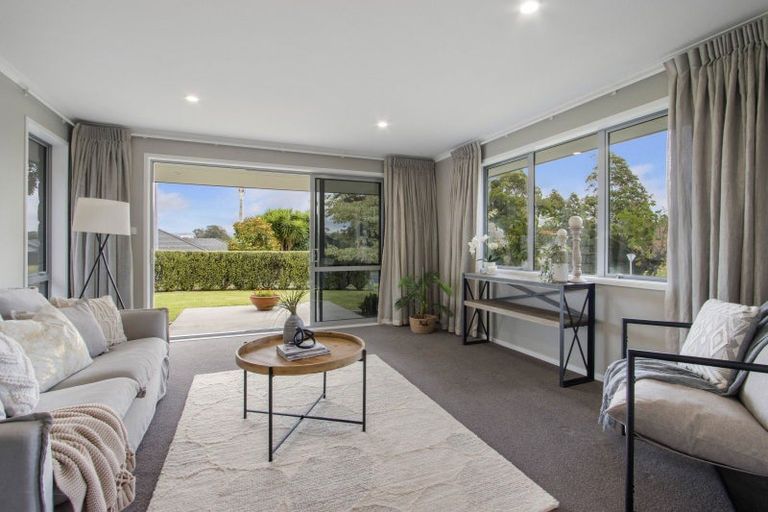 Photo of property in 60 Kayelene Place, Omokoroa, 3114