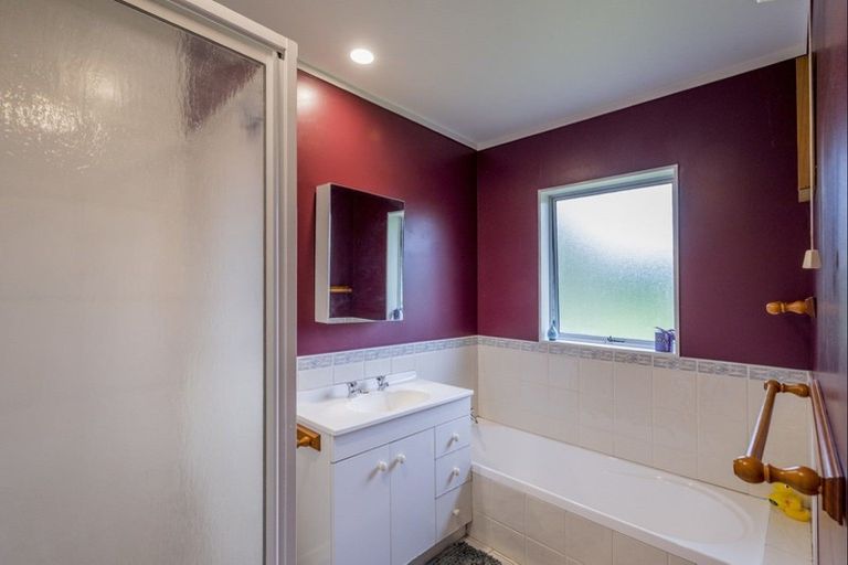 Photo of property in 71 Whelans Road, Levin, 5571