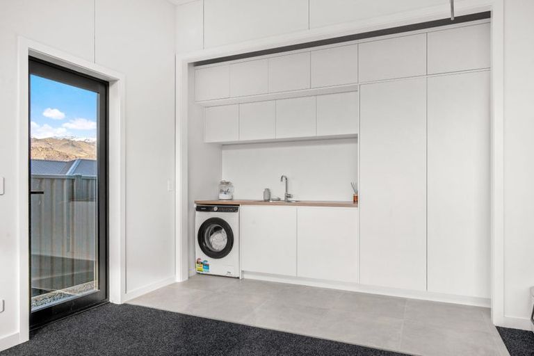 Photo of property in 8 Duohys Lane, Mount Pisa, 9383