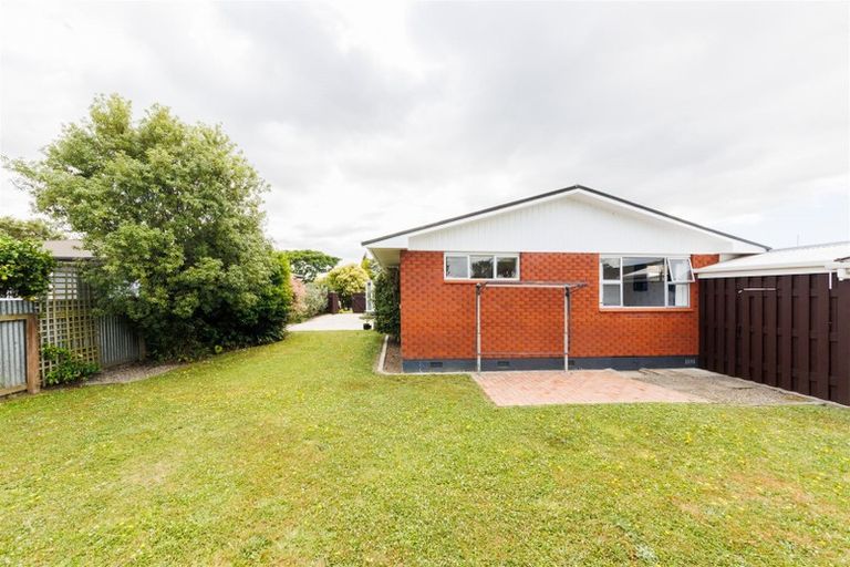 Photo of property in 20 Westhaven Grove, Takaro, Palmerston North, 4412