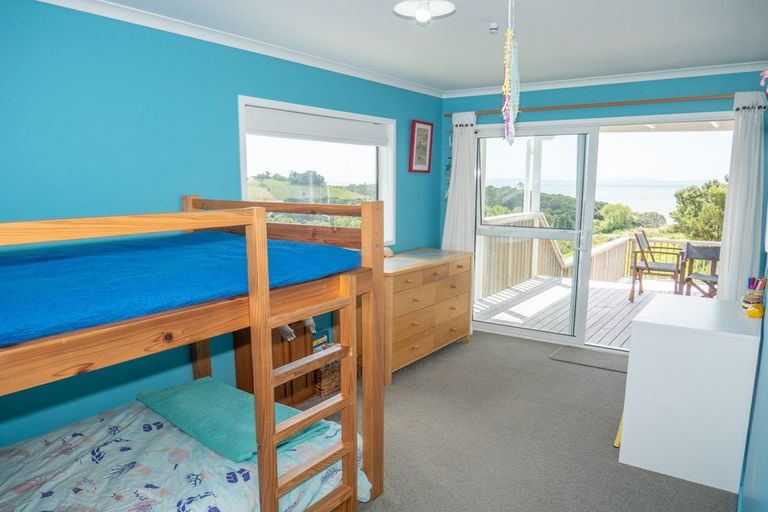 Photo of property in 95 Stratford Drive, Cable Bay, 0420