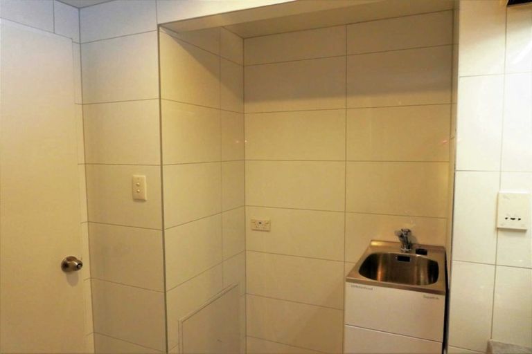 Photo of property in Gloucester Towers, 7/28 Gloucester Street, Christchurch Central, Christchurch, 8013